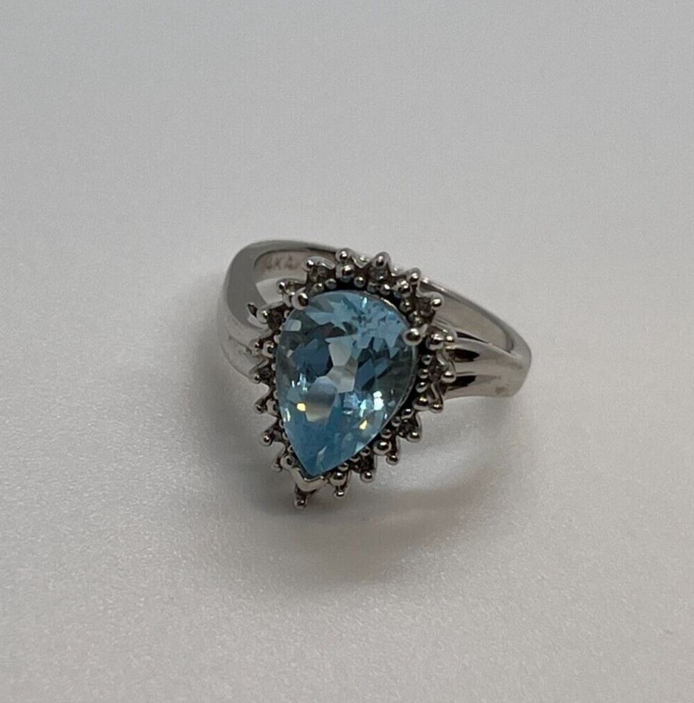 14K WHITE GOLD RING WITH TOPAZ & DIAMONDS   SIZE 6